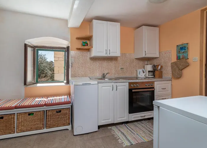 Ana Apartman *
