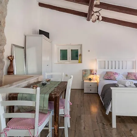 Ana Appartement *